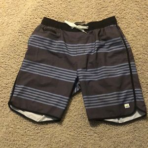 Vuori Banks Shorts - Size Medium